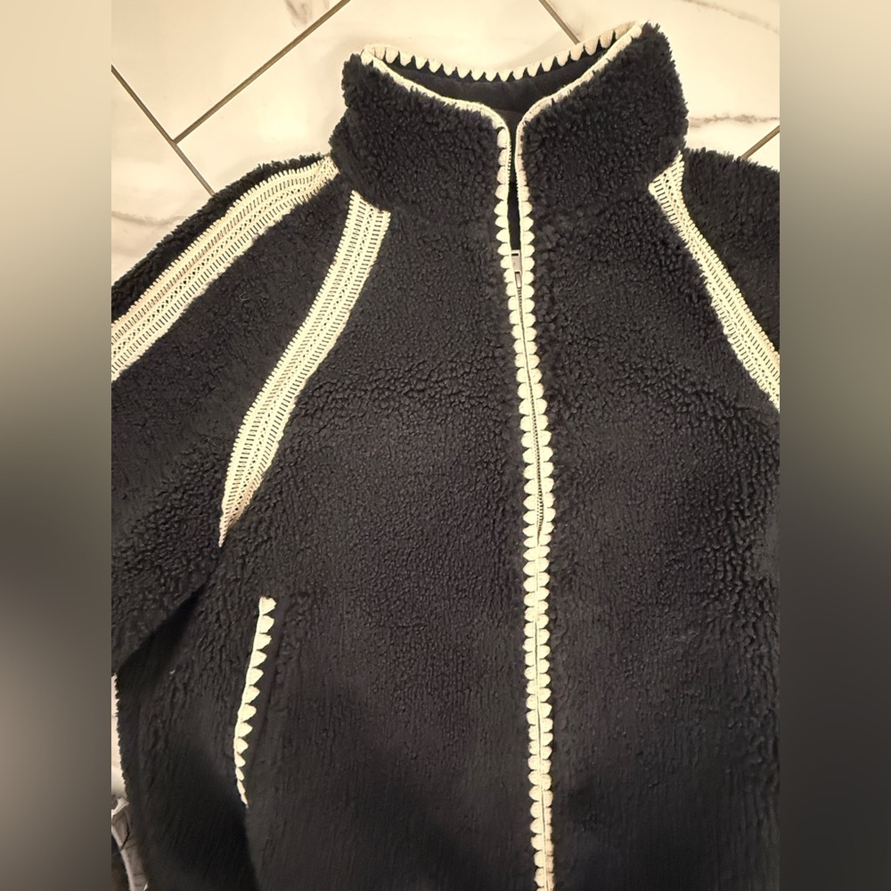 UGG Nikia Crochet UGGfluff Zip-Up Jacket - Picture 4 of 7